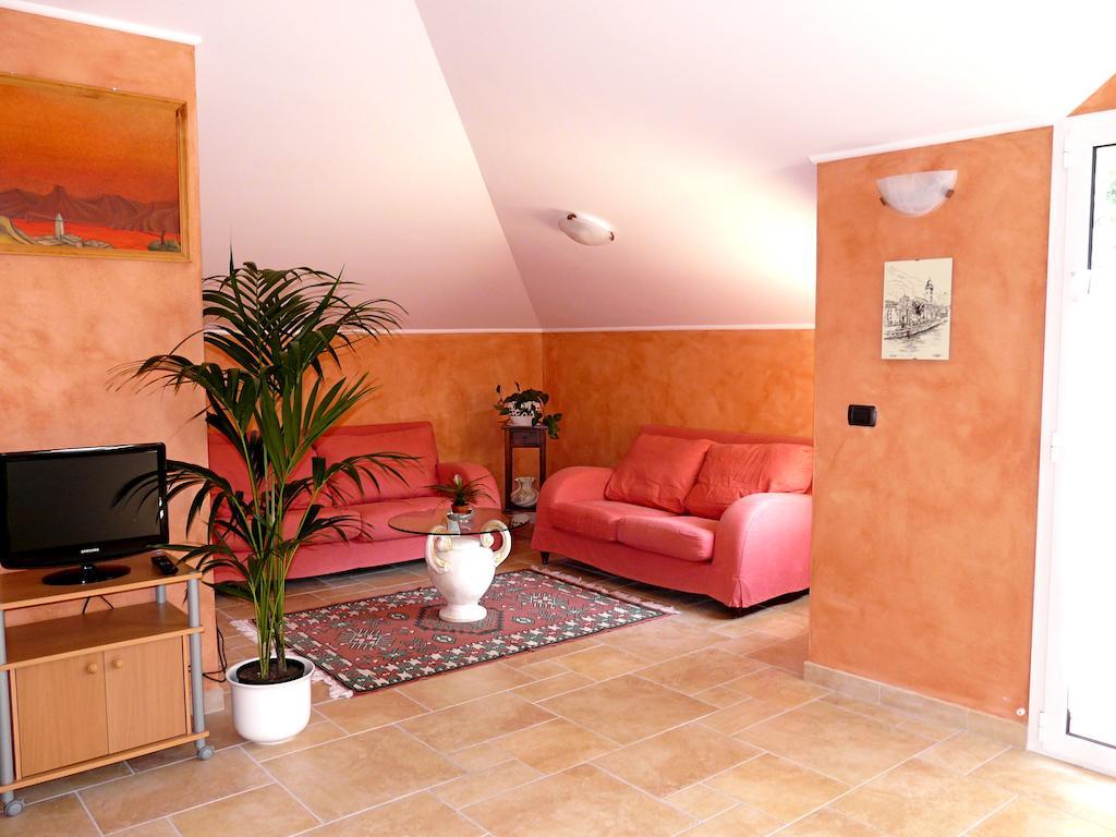Appartement L'Albicocco à Dolceacqua Chambre photo